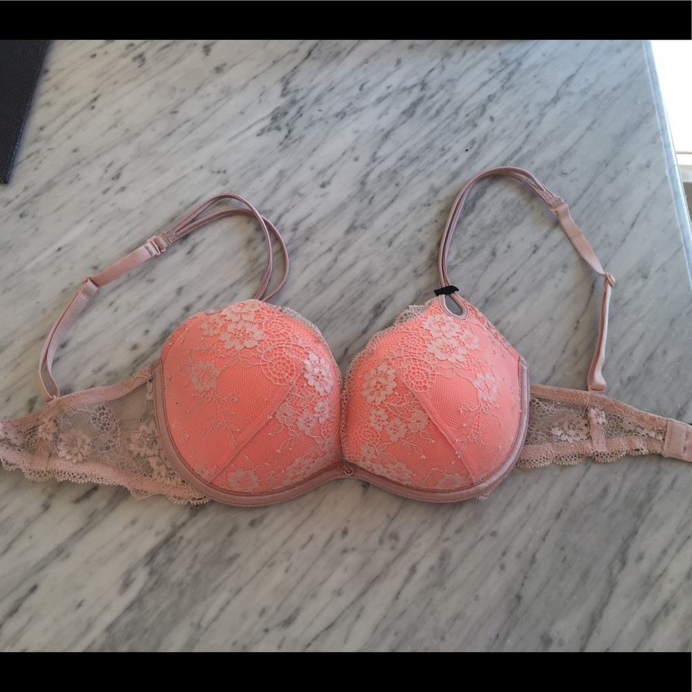 Victoria’s Secret Sexy Bra 32D